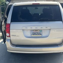 2014 Dodge Grand Caravan 
