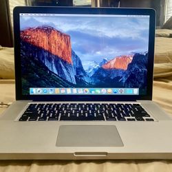 2009 MAC BOOK PRO 15” 1TB EXCELLENT 