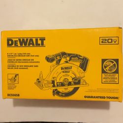 Brand New Dewalt 20 Volts Brushless 6-1/2” Circular Saw ( Tool Only ).      130 Firm on Price.    130 Firme en Precio.