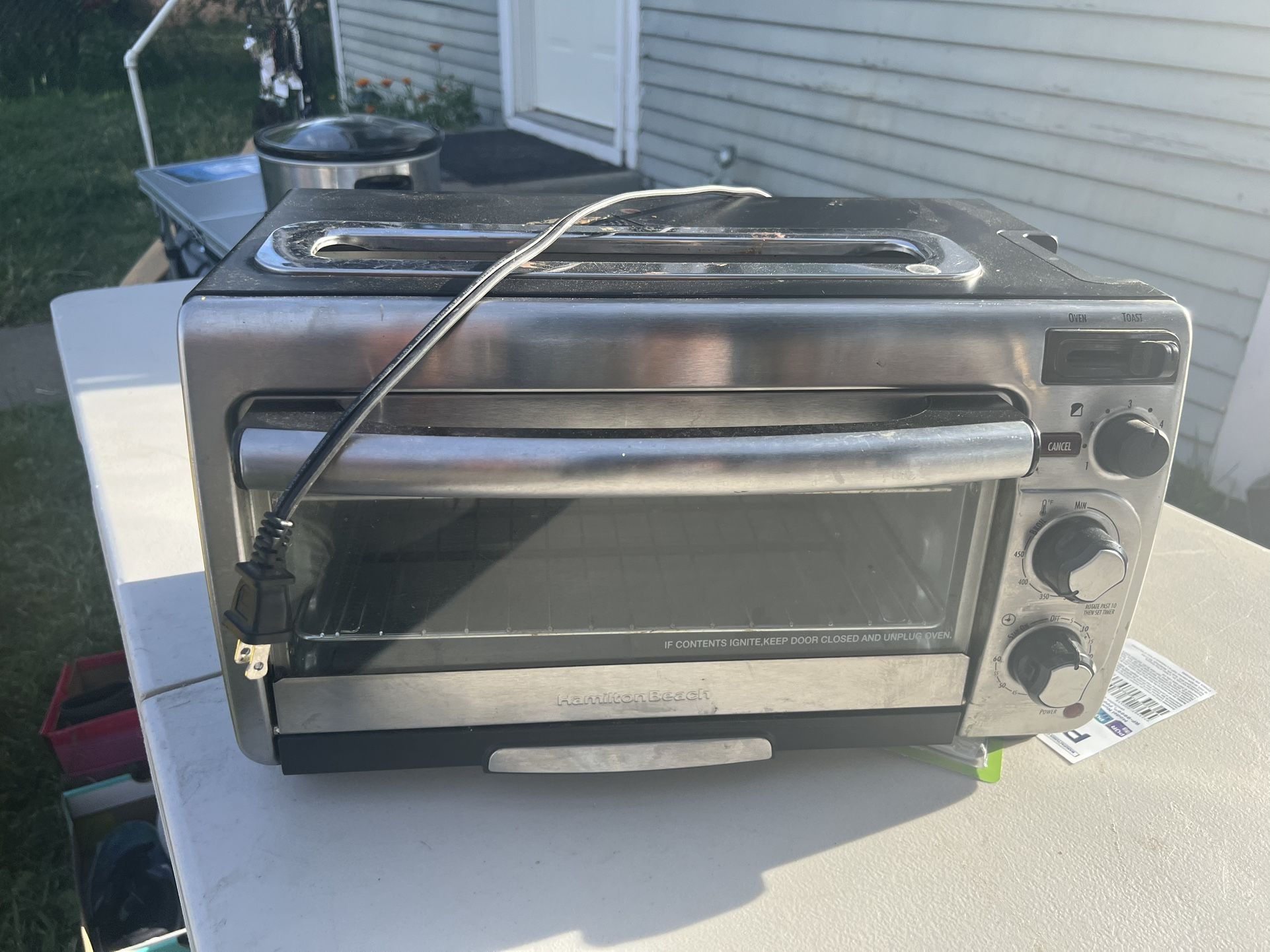 Hamilton Beach 2 In 1 Countertop Toaster Oven