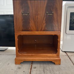 Standard Wooden Tv Stand