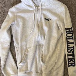 Hollister girls zip up 