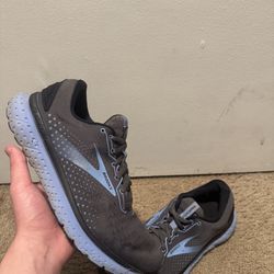 Brooks Athletic shoes