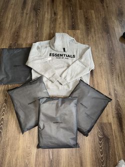 Men’s XL essential Hoodie