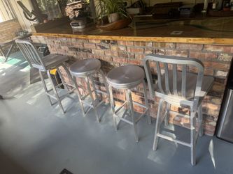 Bar Height Barstools (4)