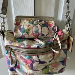 Coach Poppy Stamped C Hippie Signature Crossbody/Shoulder Bag w/ Matching Wallet Wristlet