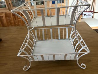 2-Tier Chippy Vintage Look Metal Storage Basket Decor