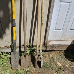 POST HOLE DIGGER & 2 SHOVELS