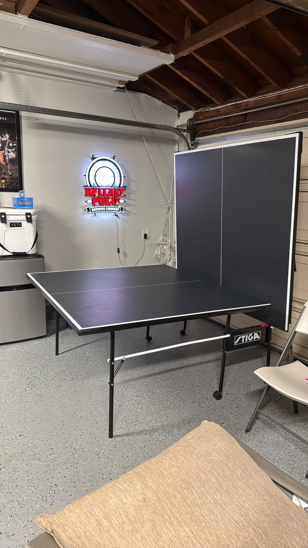 Ping Pong Table 