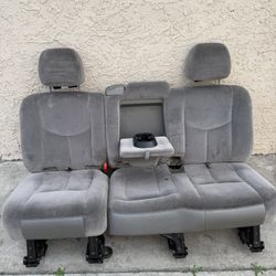 Yukon Or Tahoe Second Row Seat 