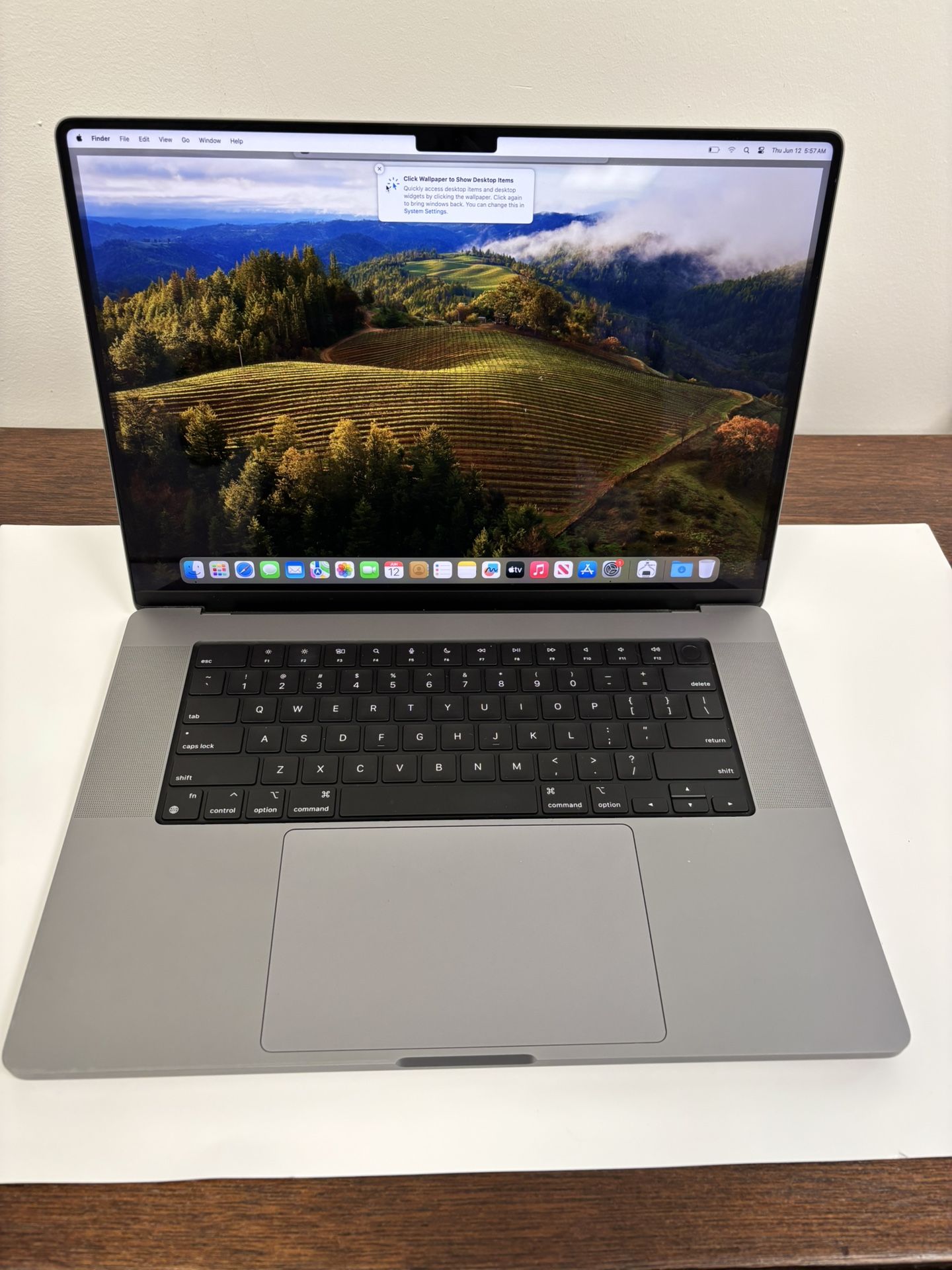 2021 MACBOOK PRO 16 INCHES, 16GB M1 MAX 512GB, 29 COUNT BATTERY CUT PRO, LOGIC PRO, FL STUDIO & MORE