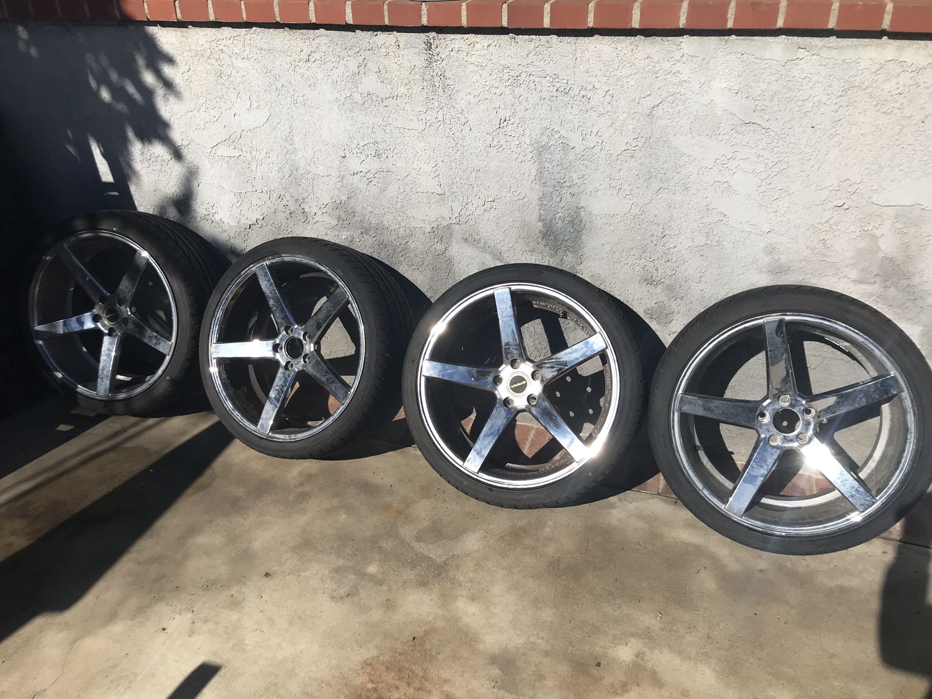 20” Strata Rims With New Tires for Sale in Moreno Valley, CA OfferUp