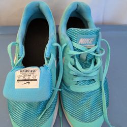 Nike 5.5