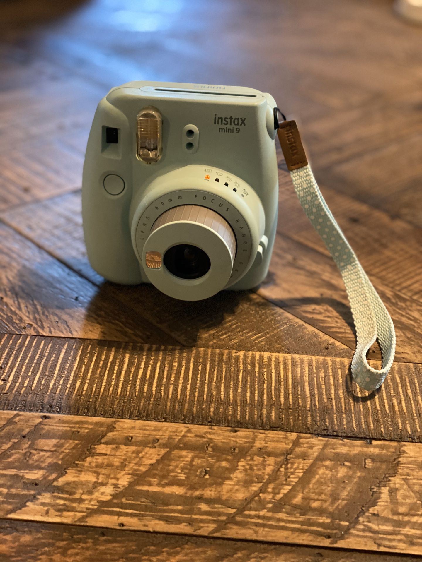 Instax Mini 9 Polaroid Camera