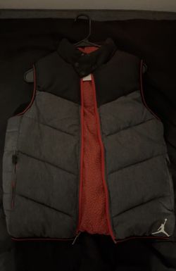 Boys Size Medium Jordan Vest 