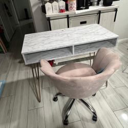 Desk And chair
