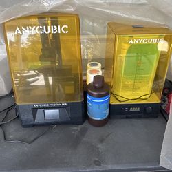 Anycubic resin 3D printer and wash station