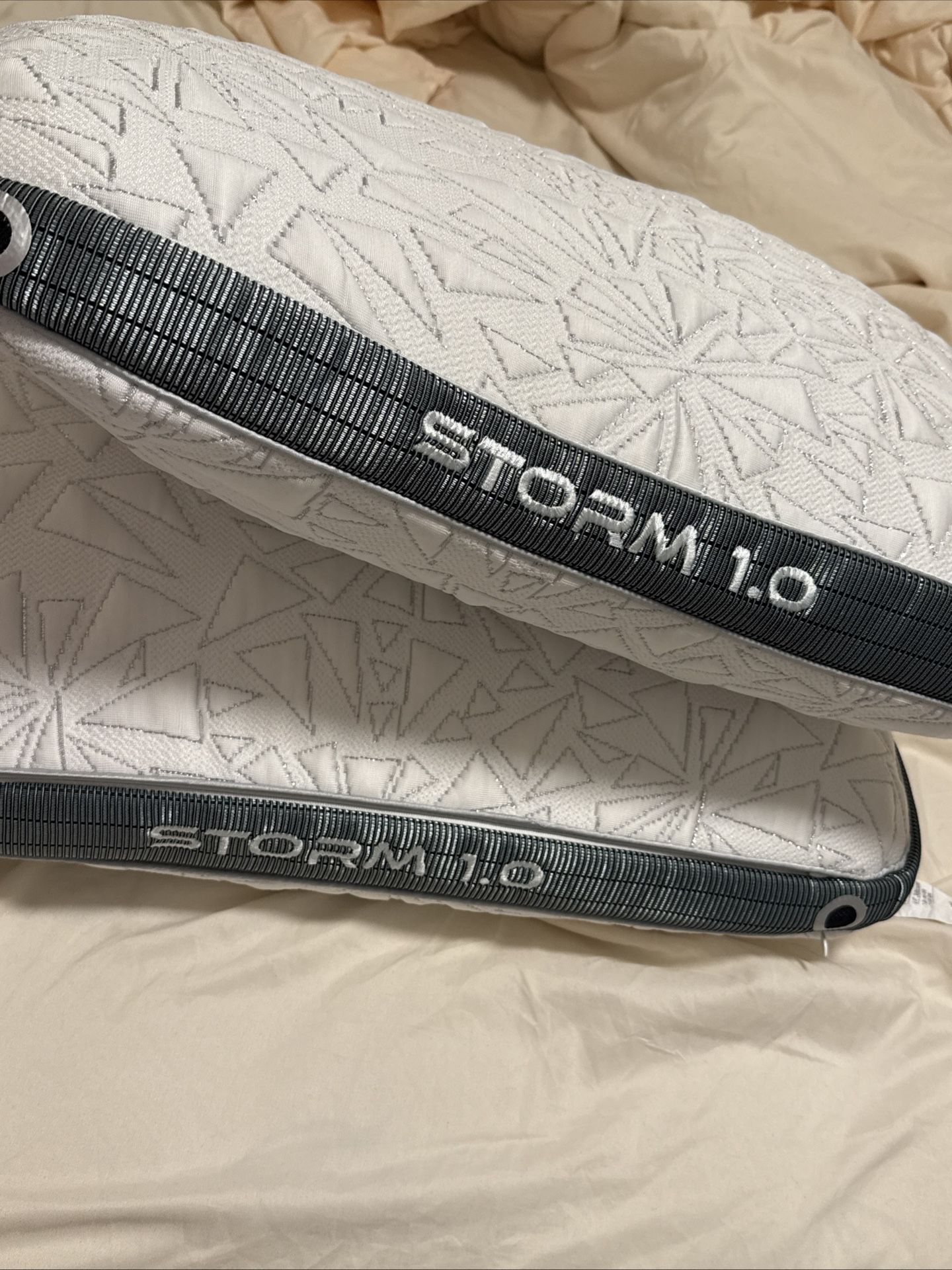 Storm 1.0 Set Pillows Of Two 