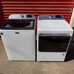 Maytag washer and dryer electric set 