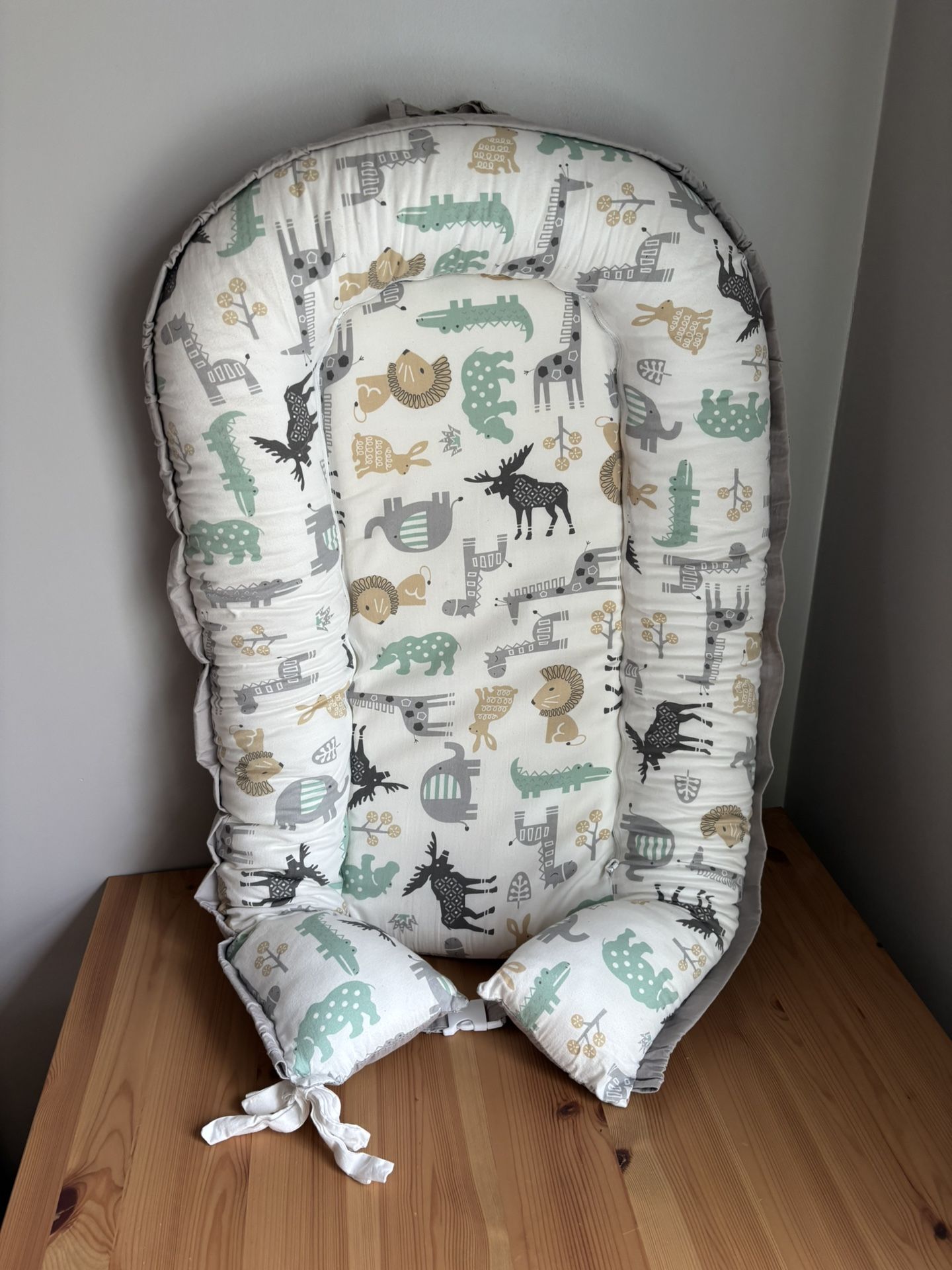 Baby Newborn Travel Bassinet Crib Dock Lounger