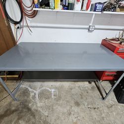 Metal Work Bench And Organizer 