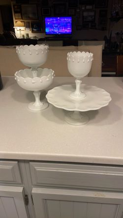 Vintage Milkglass Teardrop Patter