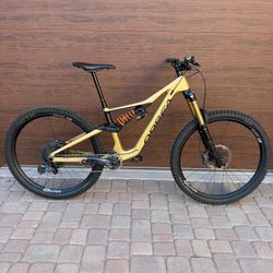 2022 Orbea Rallon (medium)