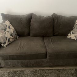 COUCH AND THROW PILLOWS