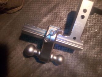 Adjustable Dual Ball Trailer Hitch Mount
