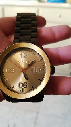 Nixon watch,black,the batery is ok
