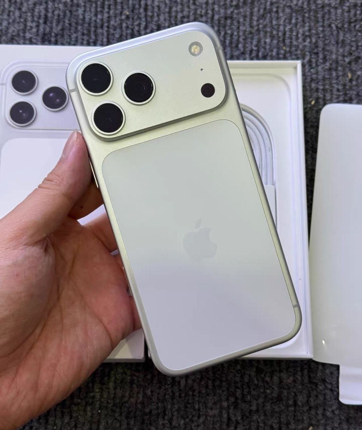 Apple iphone17pro max 1TB