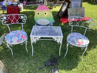 Tea Set chairs table Wrought Iron