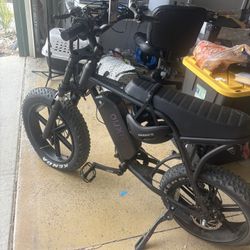 2 Bike Fat Tire For $650 With Parts And Other 1 Is $250 I’ll Do Both For $800 Lowest $700