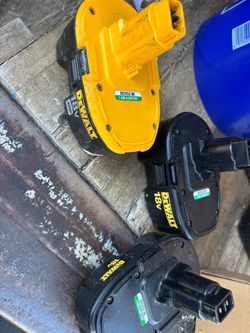 DeWalt 18V Battery Pack Lot of 3