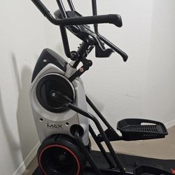 BOWFLEX Gym Equipment (Like-New)