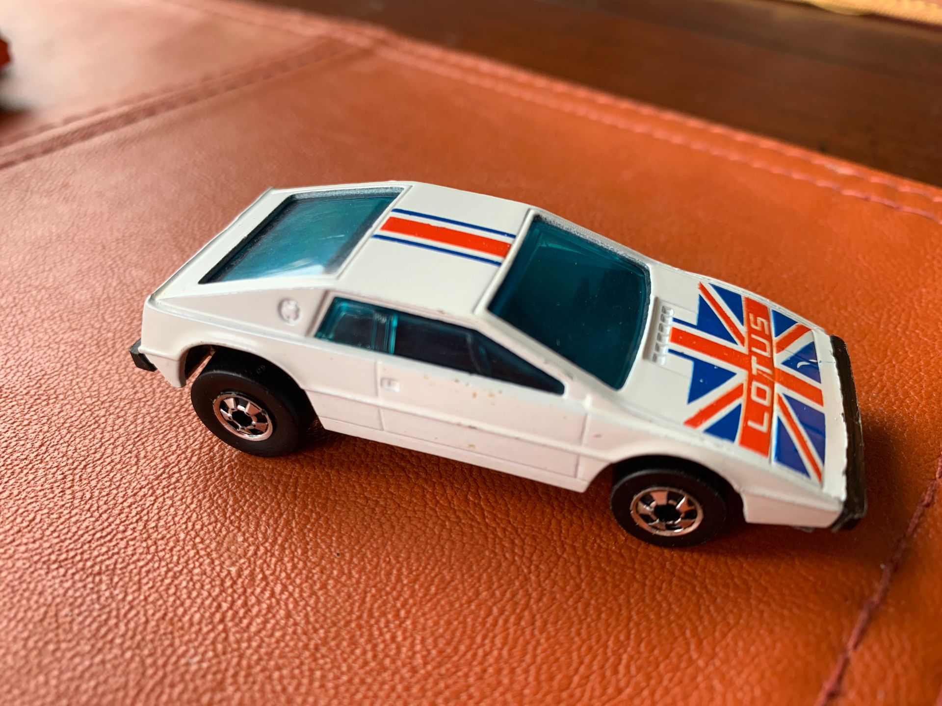 1978 Hot Wheels Royal Flash Lotus esprit w Union Jack hood flag