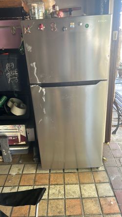 Refrigerator