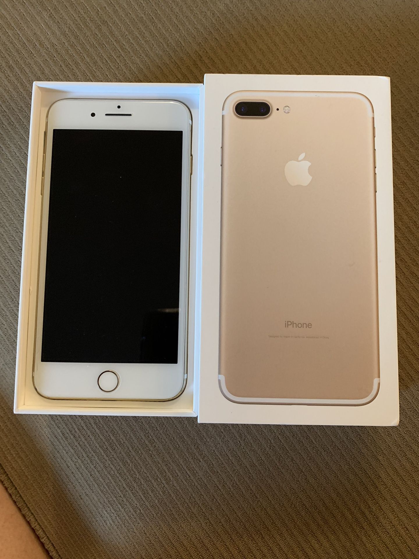 iPhone 7plus excellent pristine condition... only one left (silver) unlocked just put your SIM card and activate