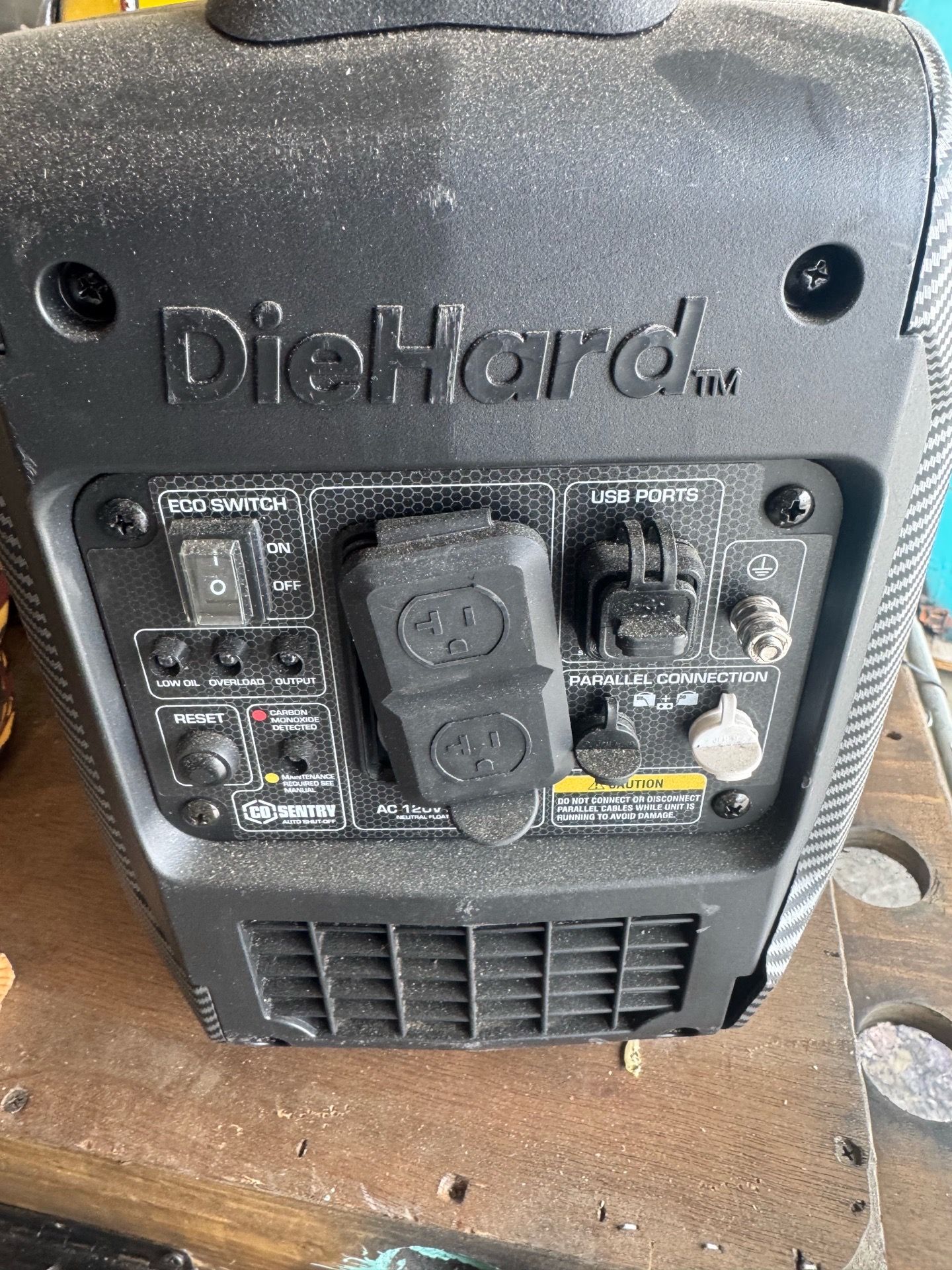 Diehard 2400w INVERTER GENERATOR