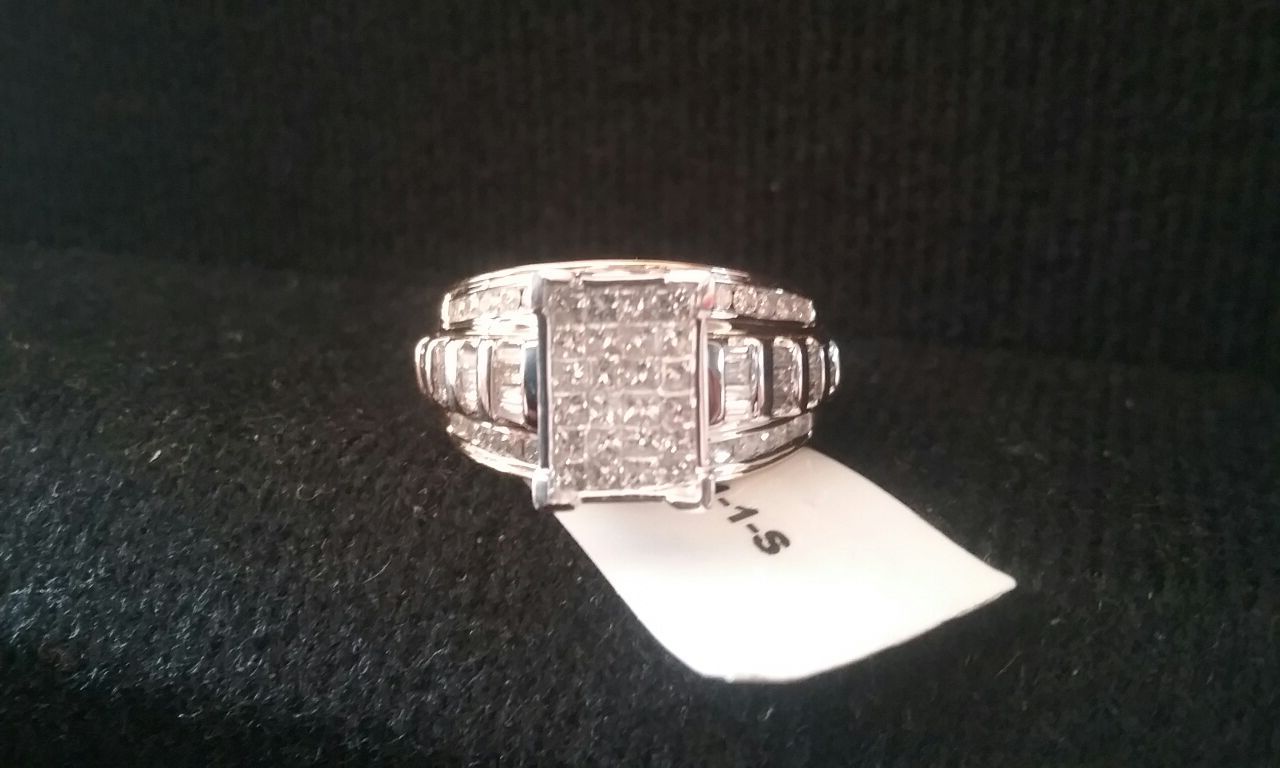 14k gold diamond ring