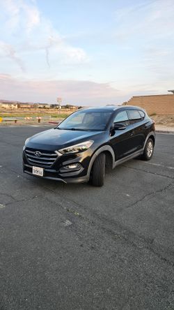 2016 Hyundai Tucson Eco - Clean Title - $7,400 - Low Miles