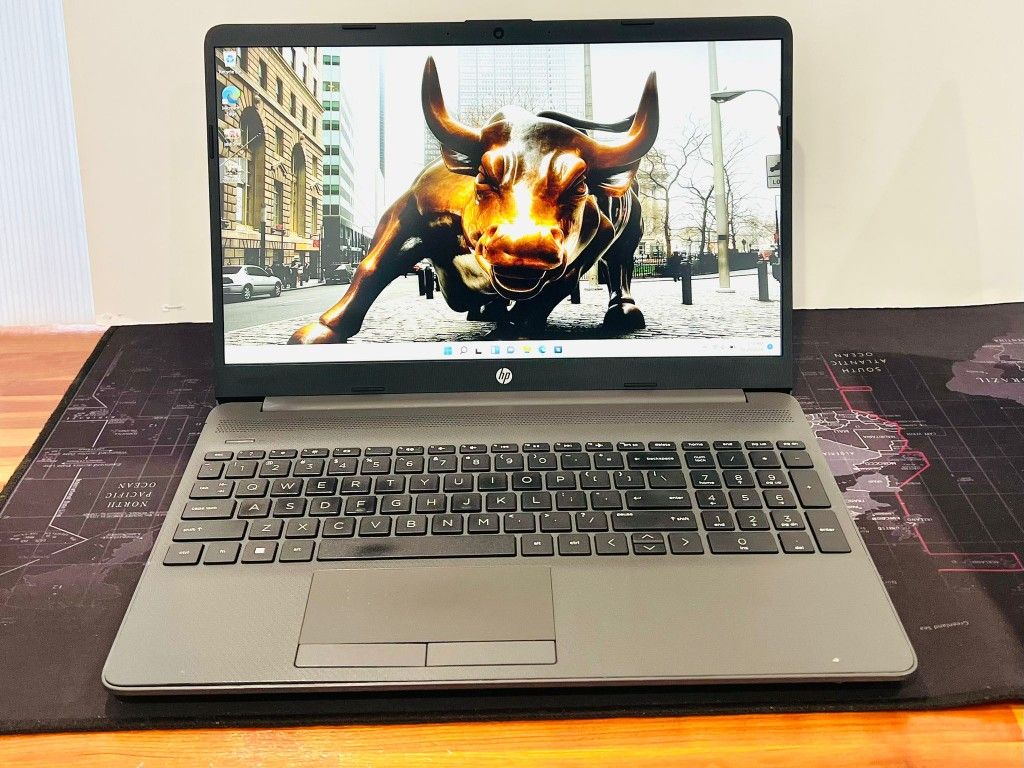 HP 250 G8 NoteBook 2022 i5-11th Gen 16GB//500GB SSD