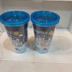 Cups With Lids Brand New