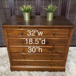 ETHAN ALLEN DRESSER