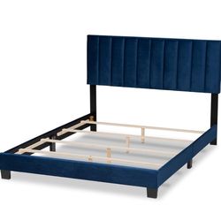 Brand new queen bed frame with a brand new mattress set included $400 < delivery available > Hablo Español