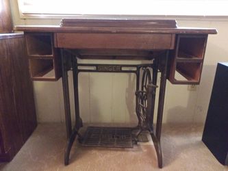 Vintage Sewing Table. (No machine)