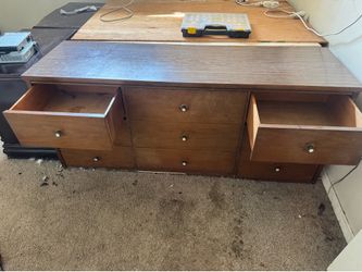 dresser and two end tables