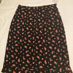 NEW VTG BLACK FLORAL SKIRT WOMAN'S SIZE 6 PINK FLOWERS WORKWEAR COQUETTE UNIQUE