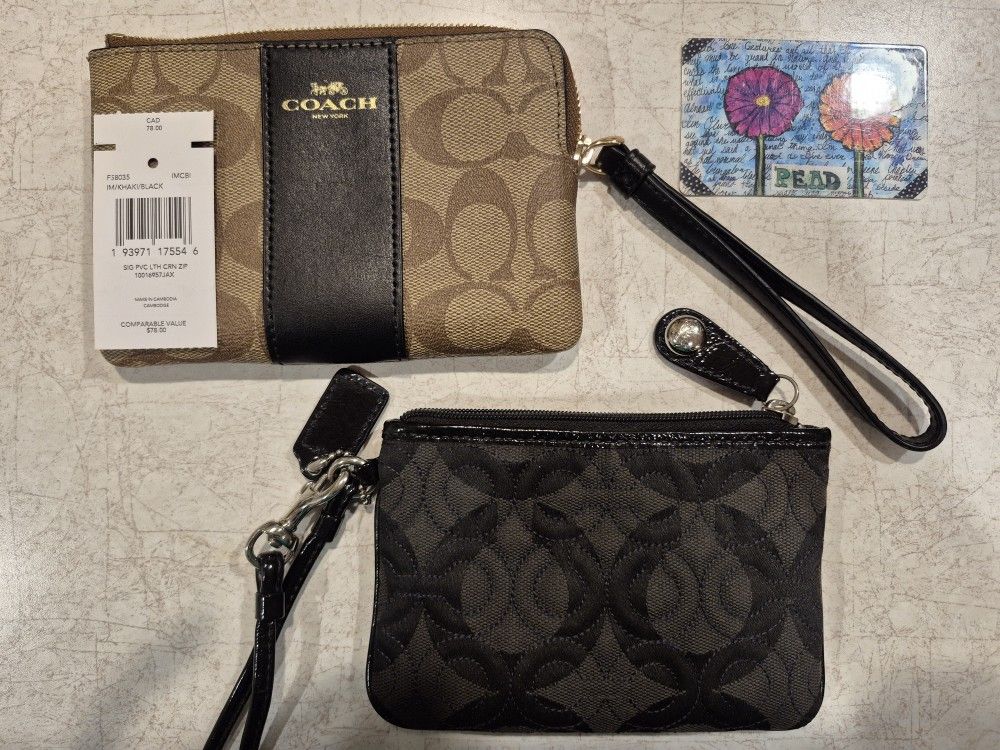 Coach Wristlet - Wallet