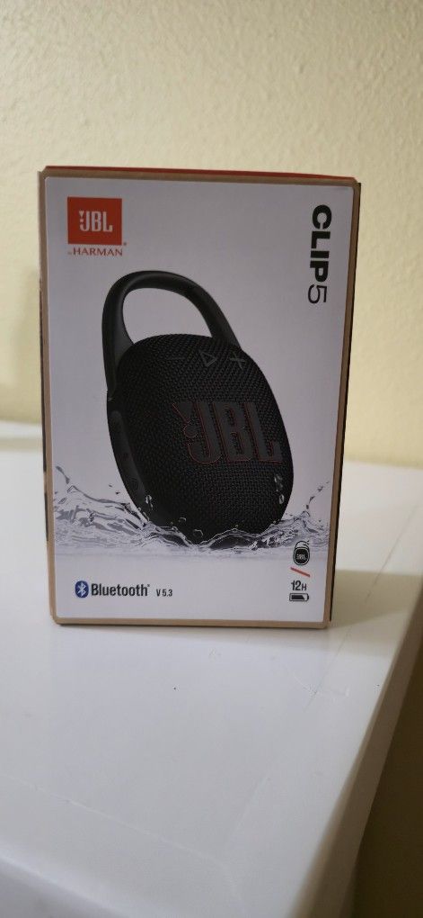 JBL Clip 5